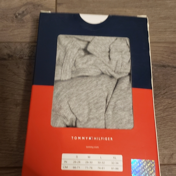 Tommy Hilfiger  leggings set - Picture 2 of 5